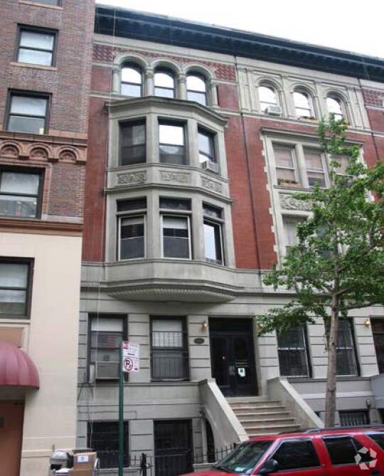 Building Photo - 349 W 87th St