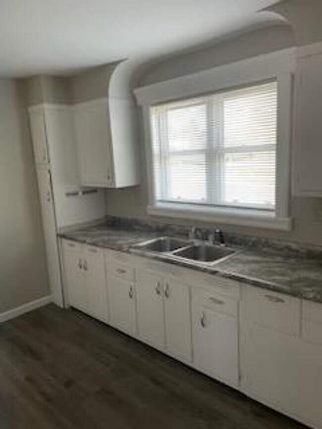 Building Photo - Single Family Home for Rent in Gilbert, MN