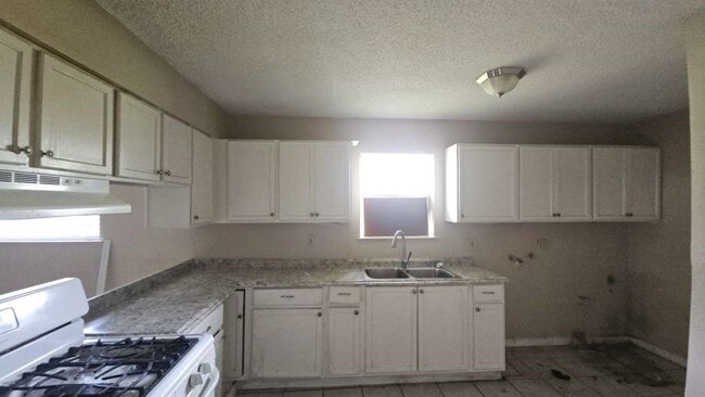 Building Photo - 1122 Havner Ln