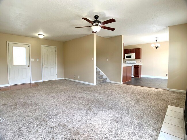Foto del edificio - 4080 Challis Dr