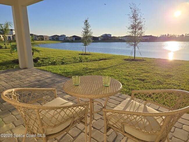 Foto del edificio - 3055 Dampier Dr