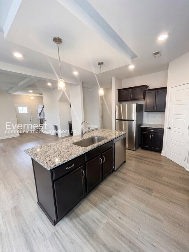 Building Photo - 817 Marksman Ct