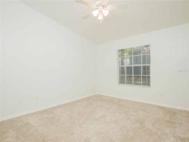 Foto del edificio - 243 NW 48th Blvd