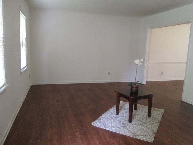 Building Photo - 2903 Forestbrook Dr