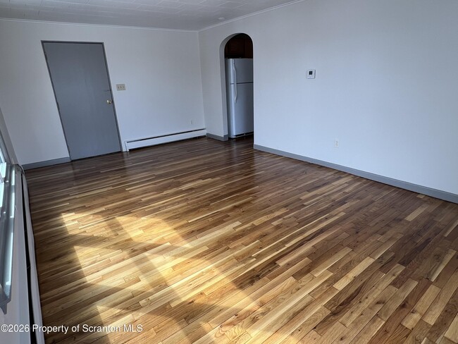 Foto del edificio - 214 Melrose Ave