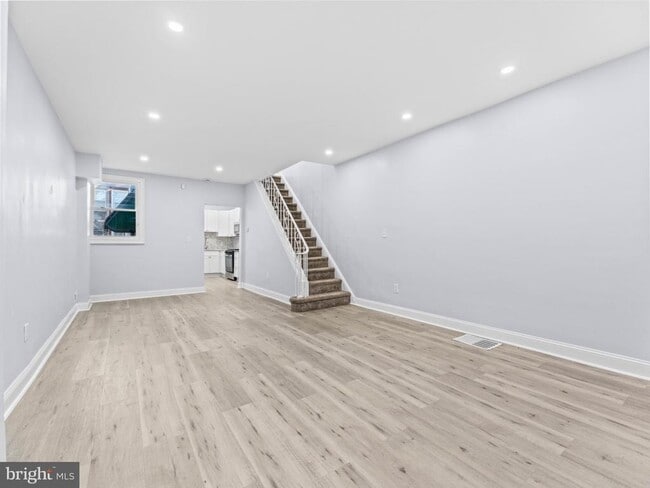 Foto del edificio - 1839 E Clementine St