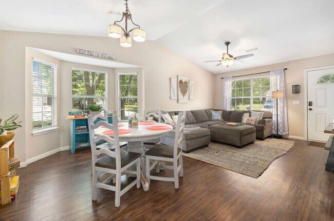 Foto del edificio - 3191 W Oakfield St