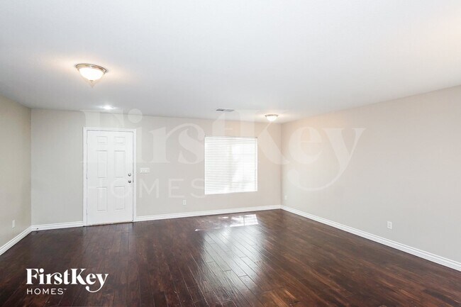 Foto del edificio - 4904 Naff Ridge Dr