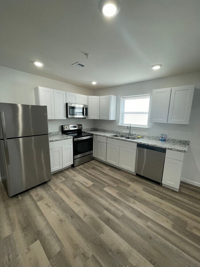 Foto del edificio - Townhomes Now Available in Strafford MO!