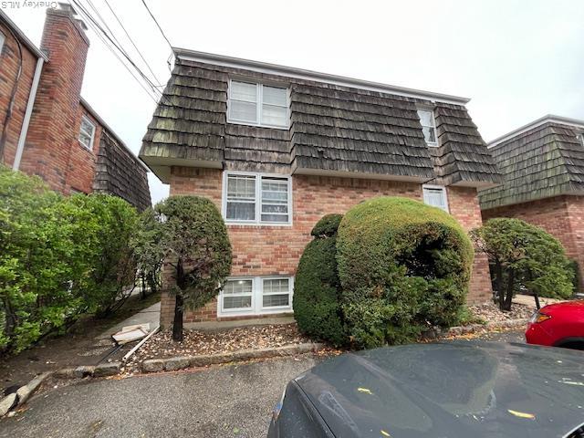 Primary Photo - 10 Inwood Rd