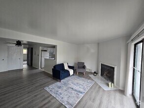 Building Photo - 1840 Goodwin Dr