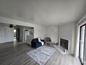 Building Photo - 1840 Goodwin Dr