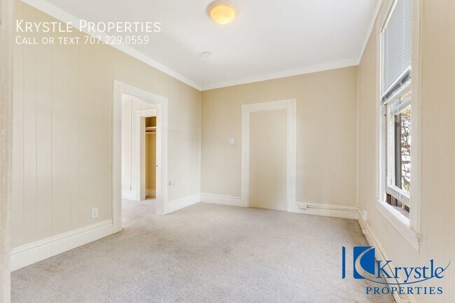 Building Photo - Holiday special! 2 weeks free rent!