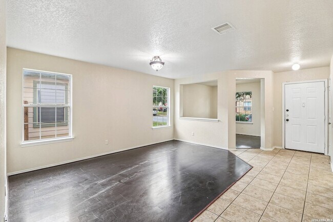 Foto del edificio - 407 Amberdale Oak