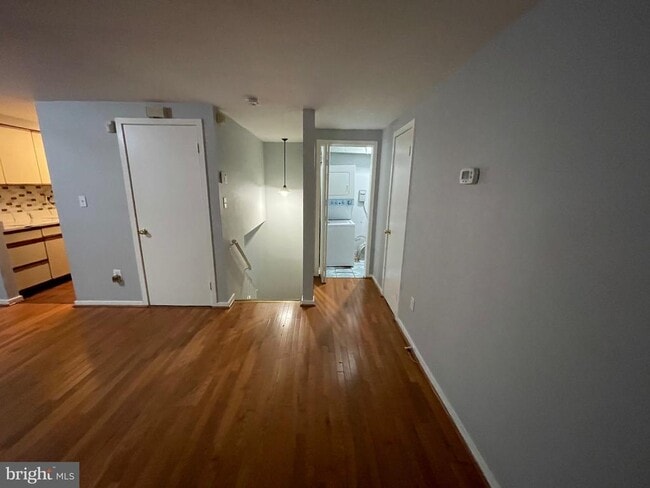 Foto del edificio - 9815 Hellingly Pl