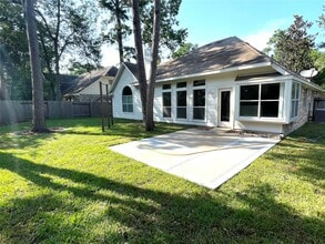 Building Photo - 71 E Hobbit Glen Dr