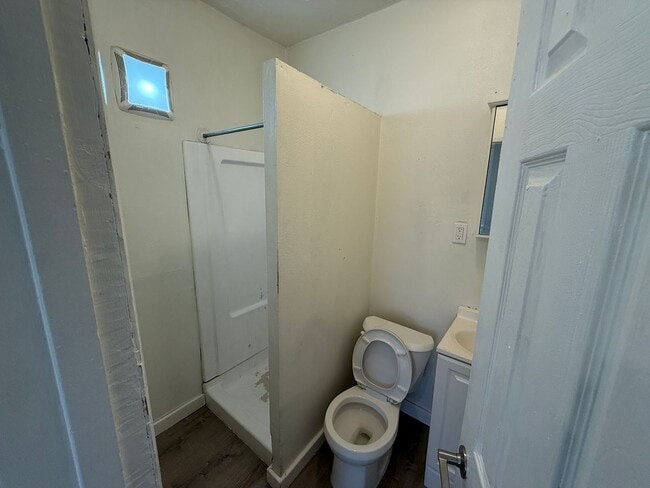 Building Photo - 1626 Villa Ave