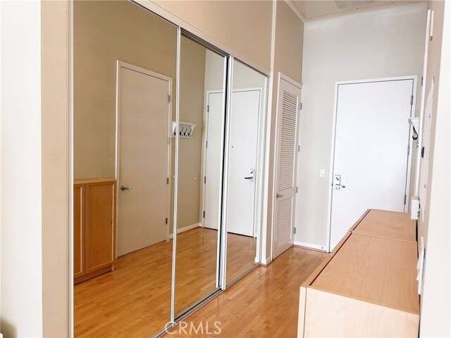 Building Photo - 175 S Lake Ave