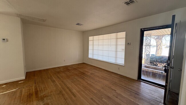 Foto del edificio - 1612 SW 61st St