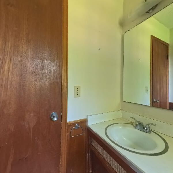 Foto del edificio - "Charming 1-Bedroom Retreat with Gleaming ...