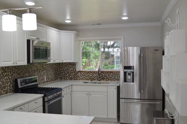 Building Photo - 6314 Silver Lake Trail
