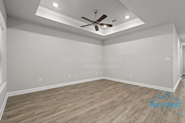 Foto del edificio - 5759 Overland Dr