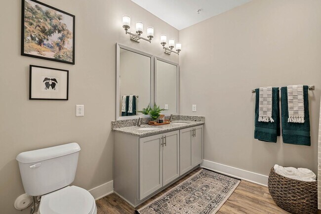 Interior Photo - Reserve at Greenwood