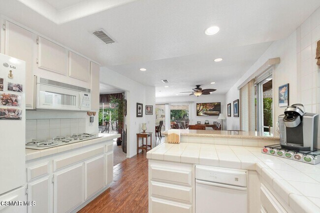 Foto del edificio - 2386 Leeward Cir