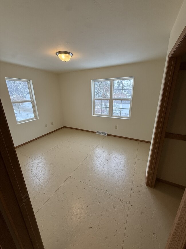 Foto del edificio - 722 Crooks St