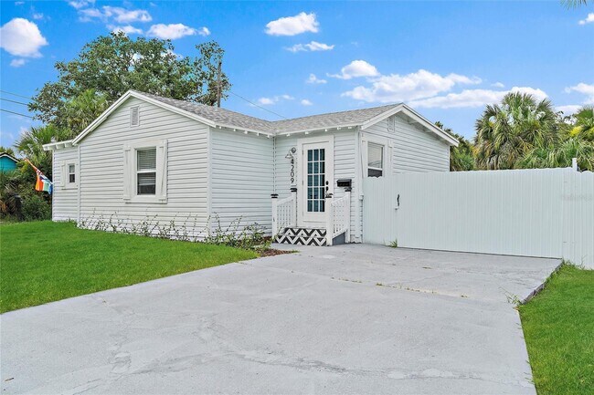 Foto del edificio - 4209 20th Ave S