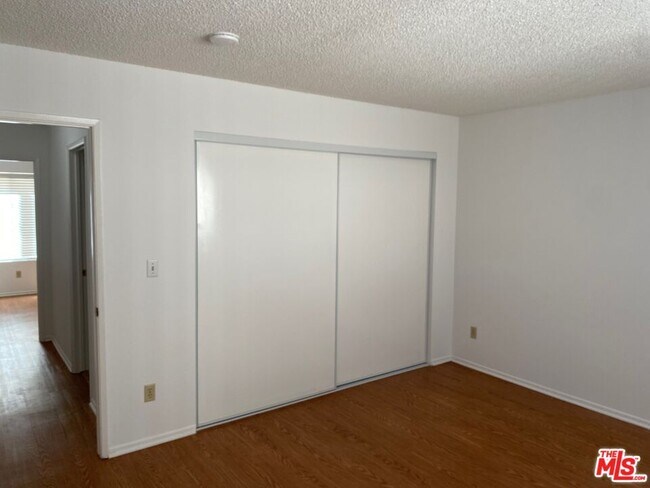 Foto del edificio - 3650 Greenfield Ave