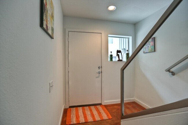 Foto del edificio - 317 Sydnor St