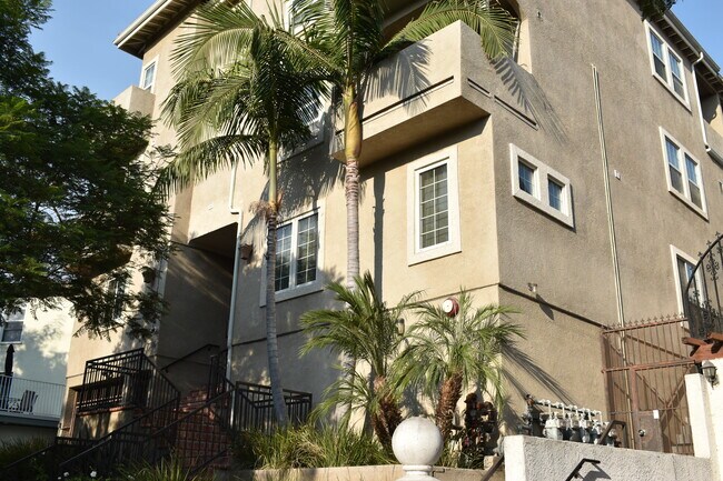 Building Photo - 7006 Ramsgate Pl