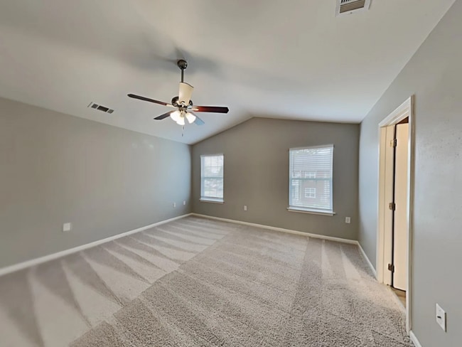 Building Photo - 345 Hunslet Cir