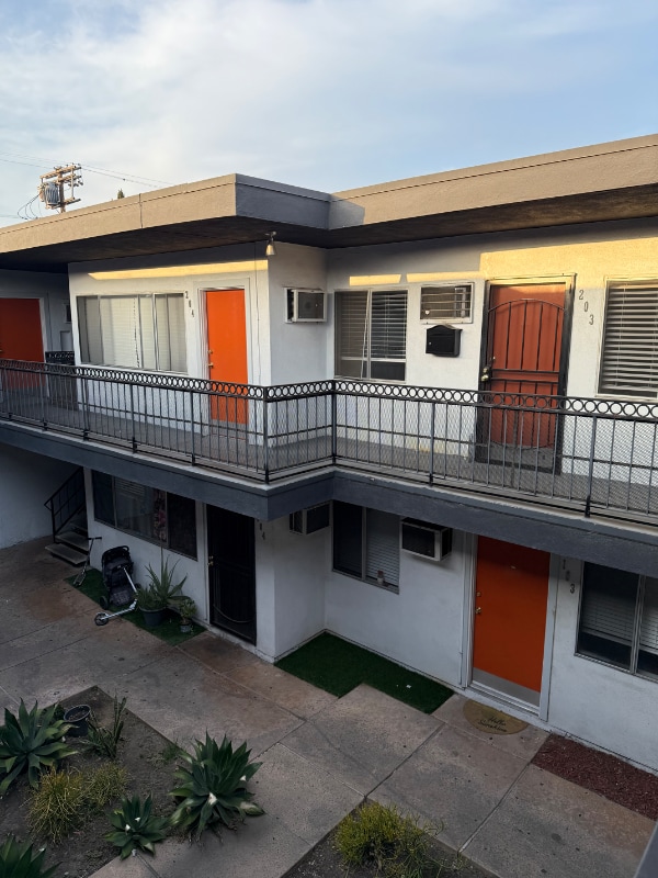 Foto del edificio - 5741 Virginia Ave
