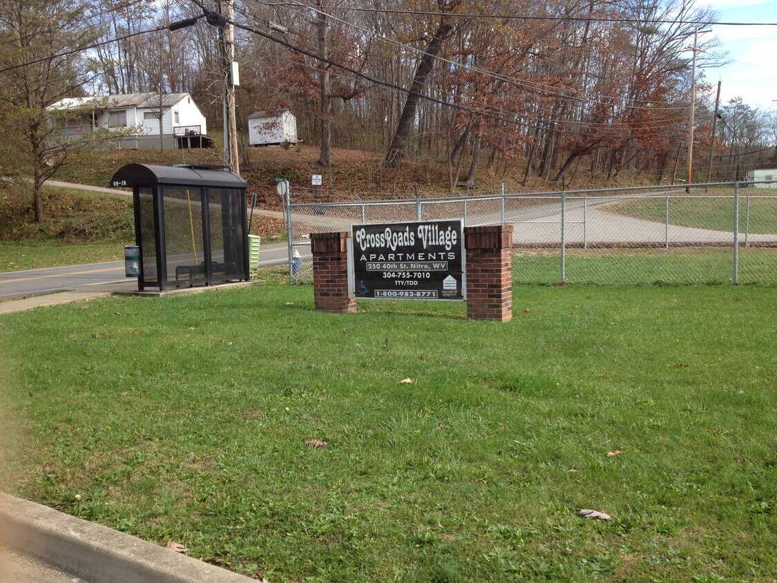 100 Crossroads Village Dr, Nitro, WV 25143 Apartments in Nitro, WV
