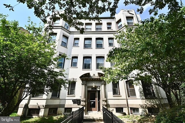Building Photo - 1421 Columbia Rd NW