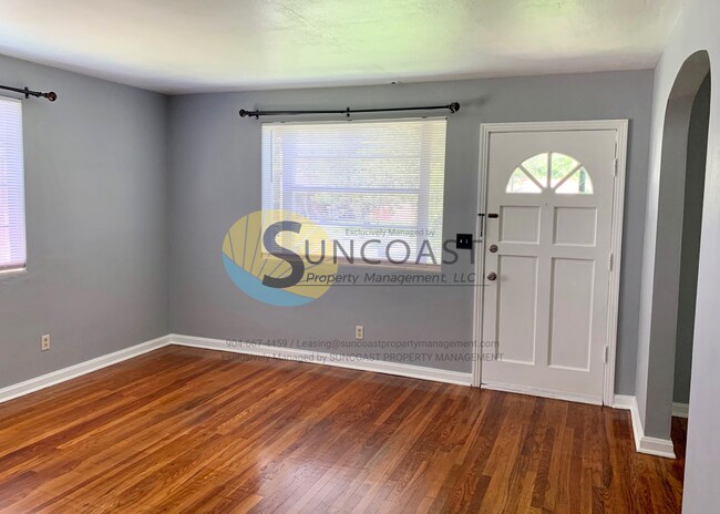 Building Photo - Bright & Charming 3BD in West Jax!