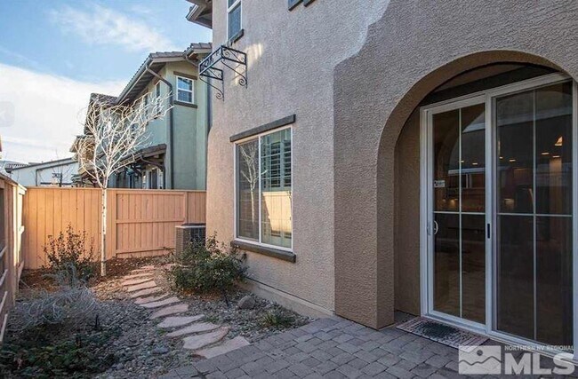 Foto del edificio - 1828 Wind Ranch Rd