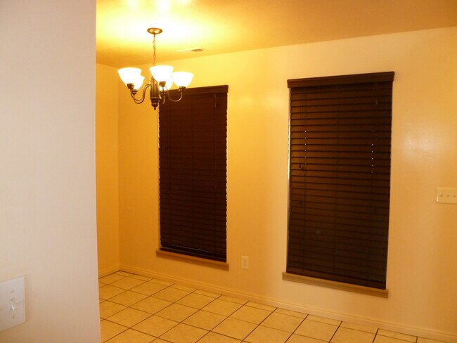 Foto del edificio - 5816 S 1325 E