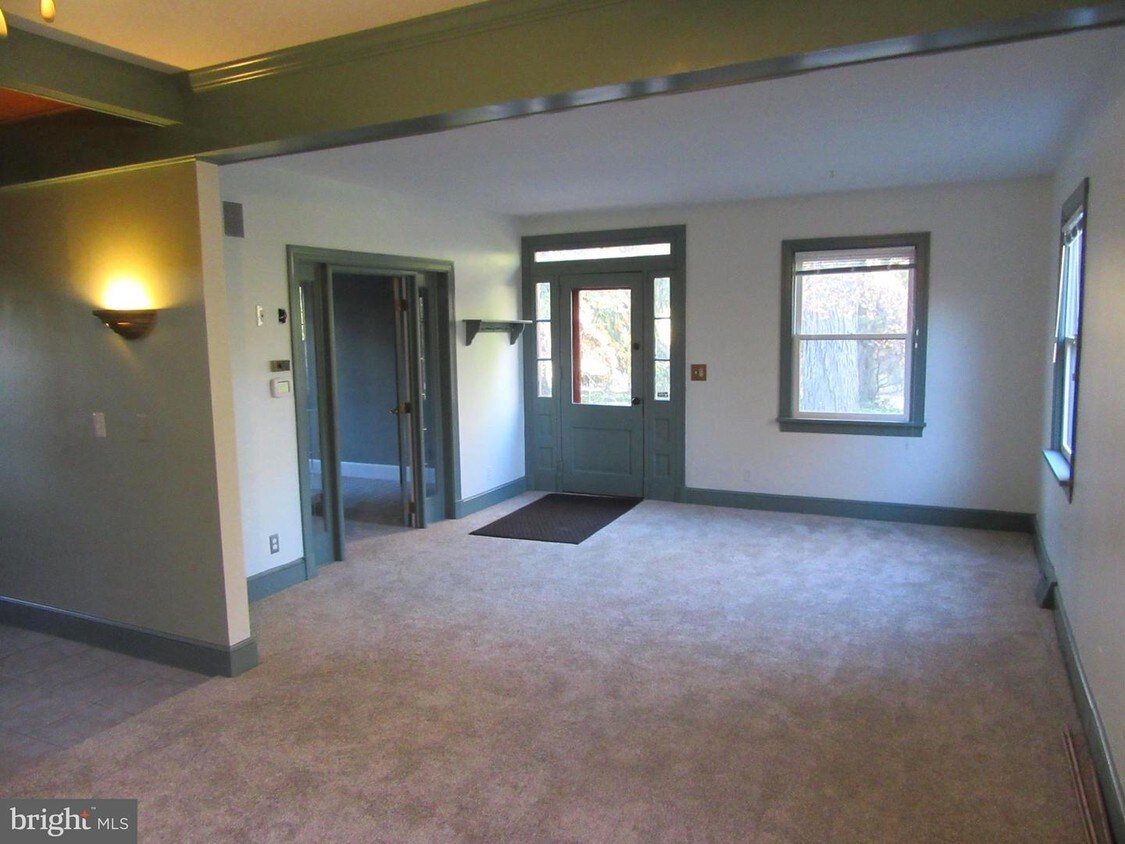 Foto principal - 743 Annapolis Rd