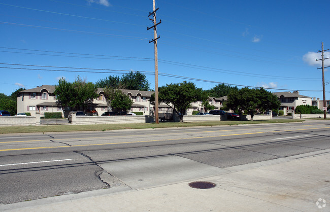 Building Photo - Hoover Park Heights