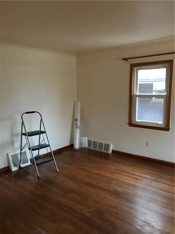 Building Photo - 522 Farnham Ave
