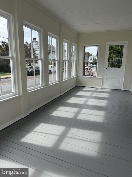 Foto del edificio - 513 E Walnut St