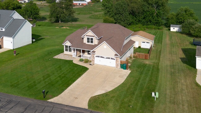 Building Photo - 12912 Silver Springs Ln