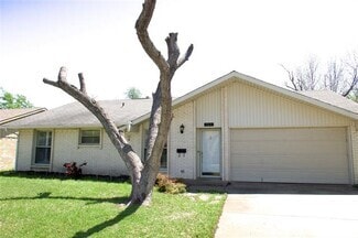 Building Photo - 914 Rockledge Dr