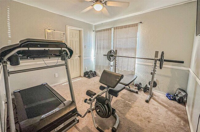 Foto del edificio - 738 Crosspoint Dr