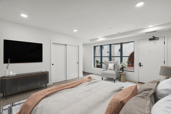 Unidad 100 - 800 Santa Barbara