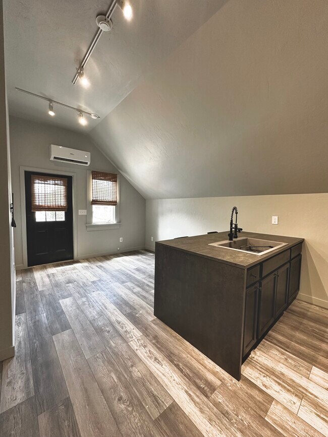 sala de estar - 1413 Wabash Ave