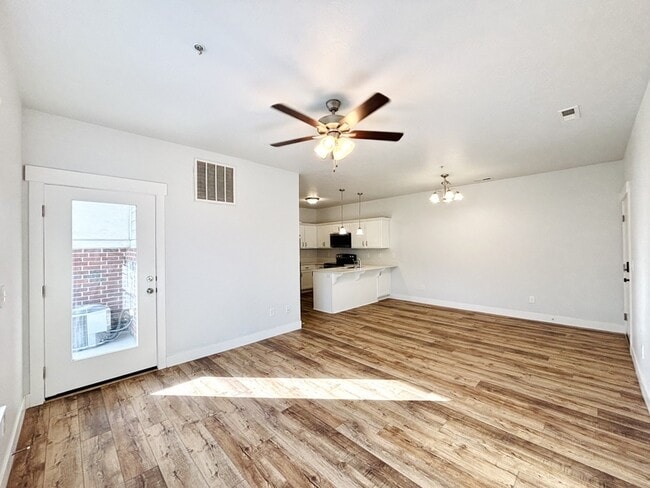 Building Photo - 13049 S Cannavale Ln